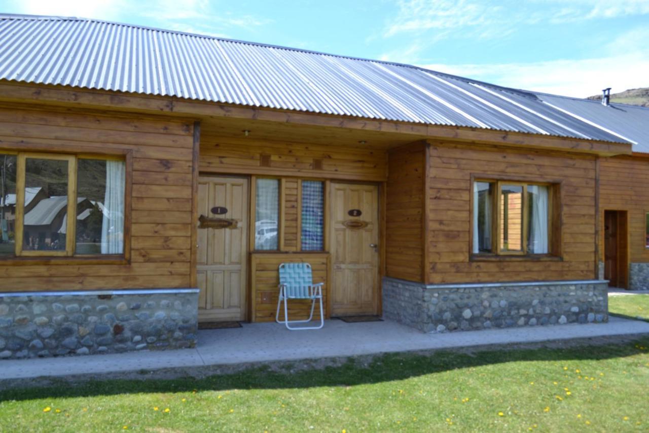 奥斯特拉尔山林小屋酒店 厄尔查尔坦 外观 照片